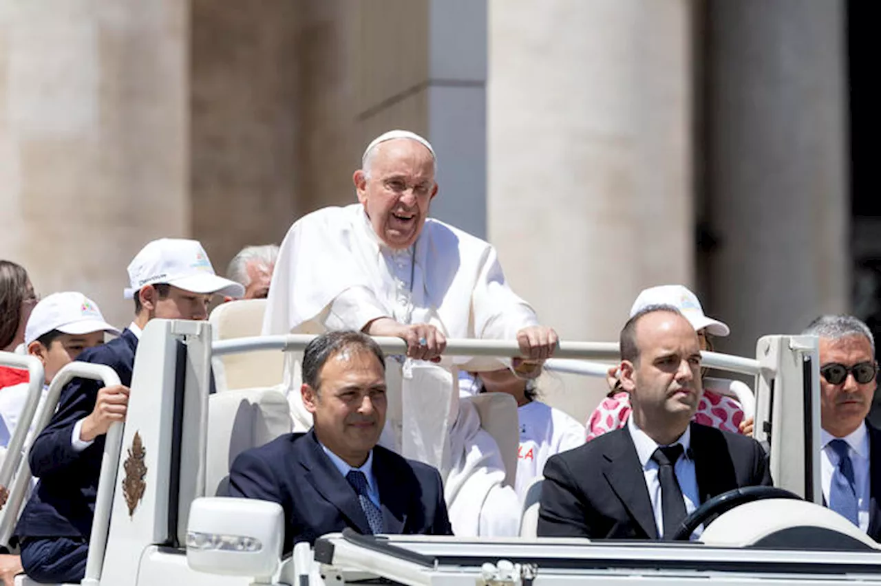 Il Papa ha un nuovo maggiordomo, un ex addetto del Fondo di assistenza sanitaria del Vaticano