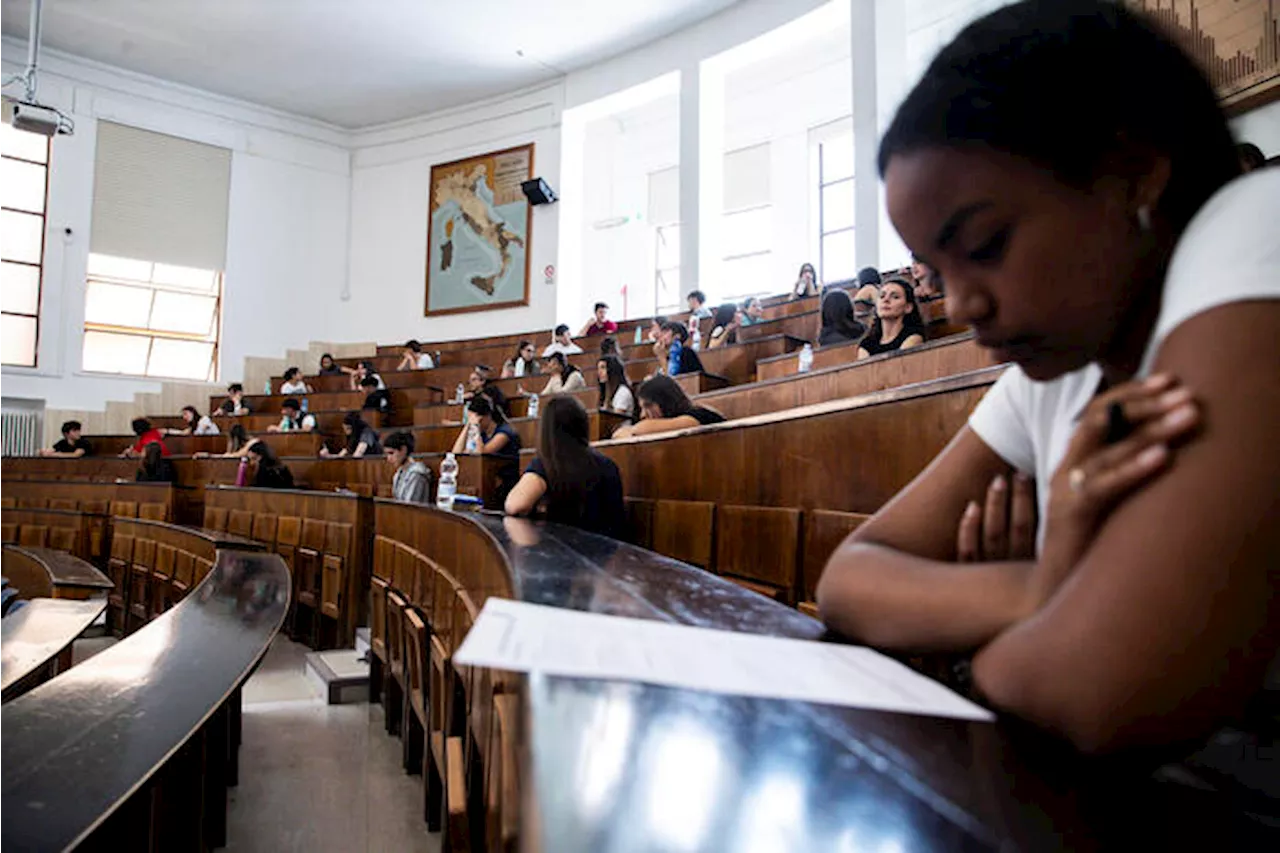 Test di medicina per 62mila studenti, Don Abbondio e il colesterolo tra le domande