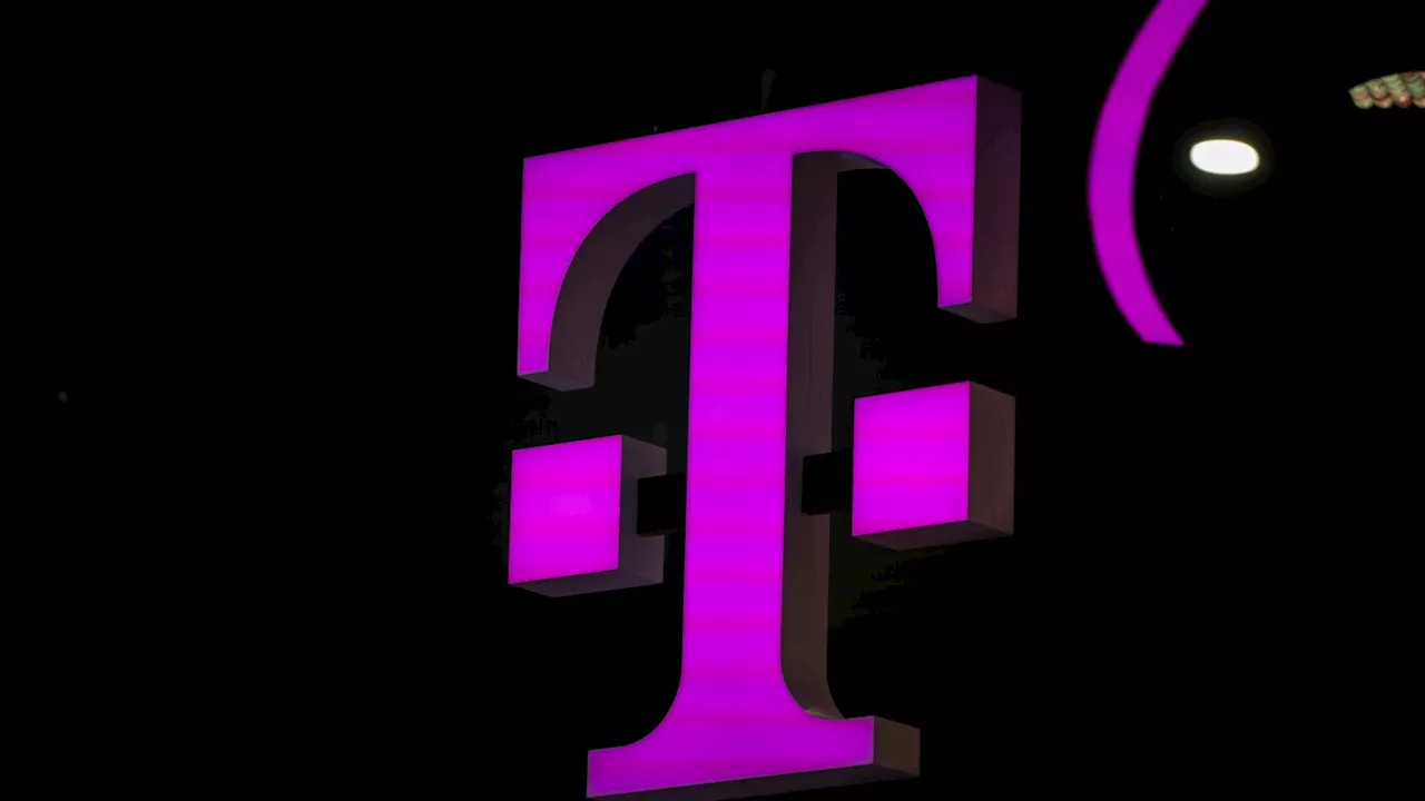 T-Mobile to buy almost all of U.S Cellular in deal worth $4.4 billion with debt