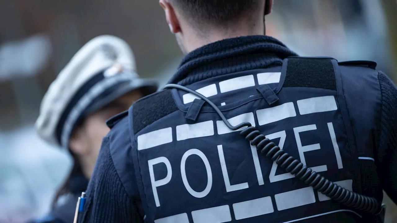 Betrug in Gotha: Falsche Polizisten beklauen Seniorin (86)