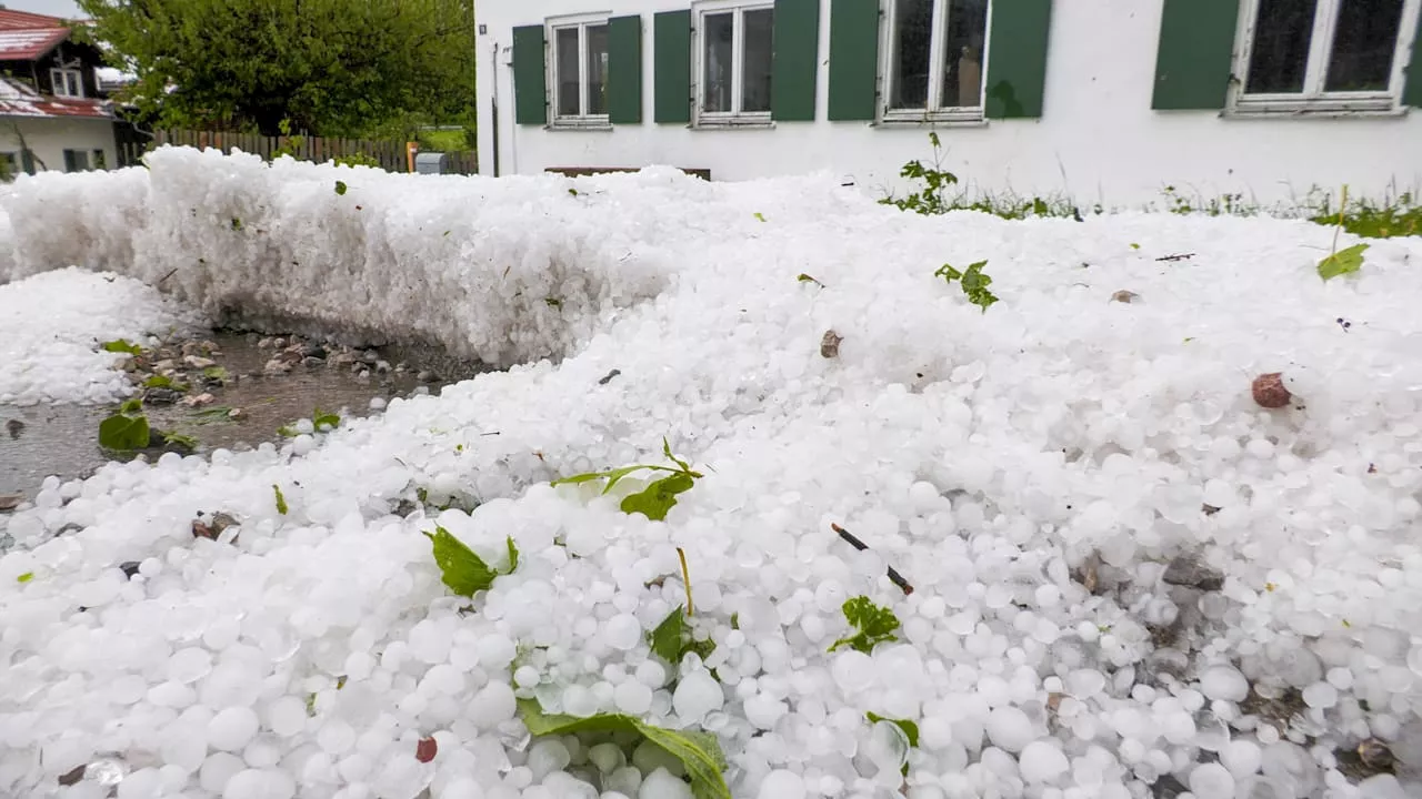 Wetter: Heftige Unwetter im Süden: Hagel-Drama in Bayern