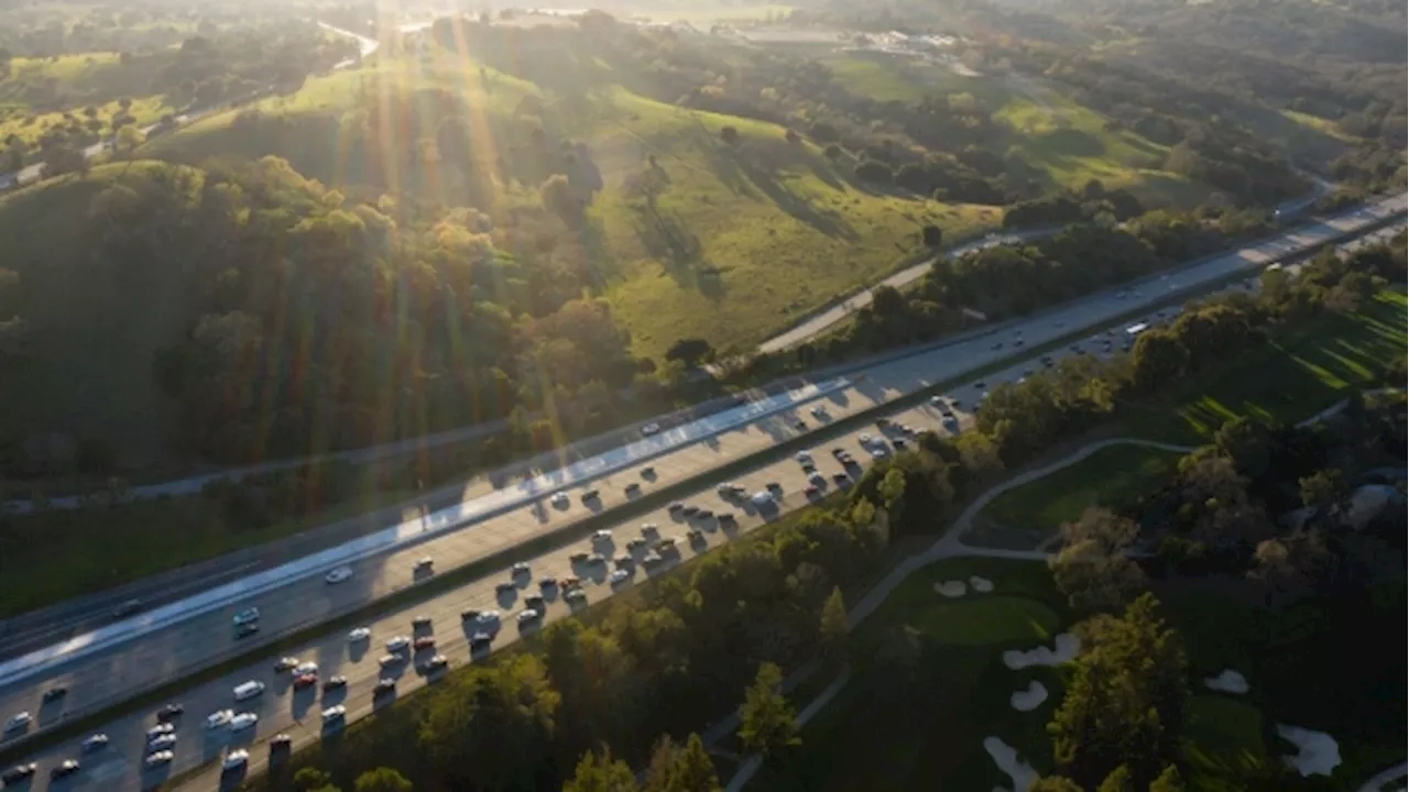 SUVs Keep Oil Demand Ticking, Add 20% to Energy Emissions Growth