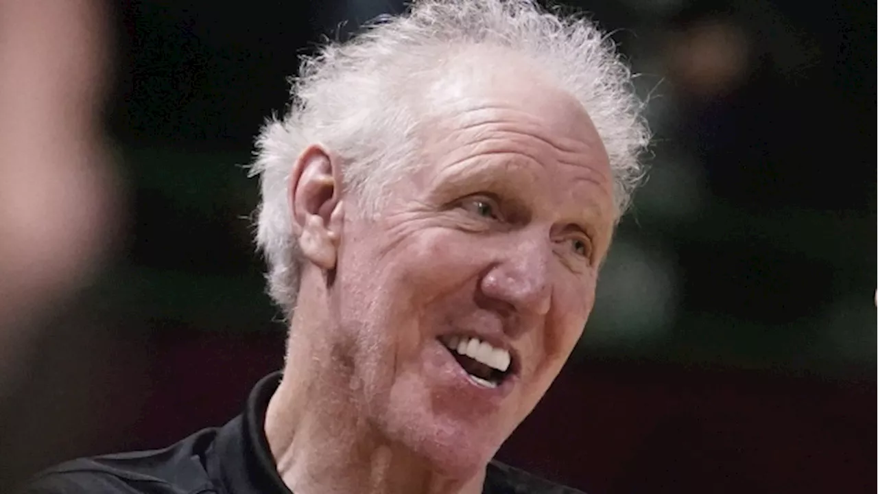 Bill Walton, Hall of Fame player who became a star broadcaster, dies of cancer at 71