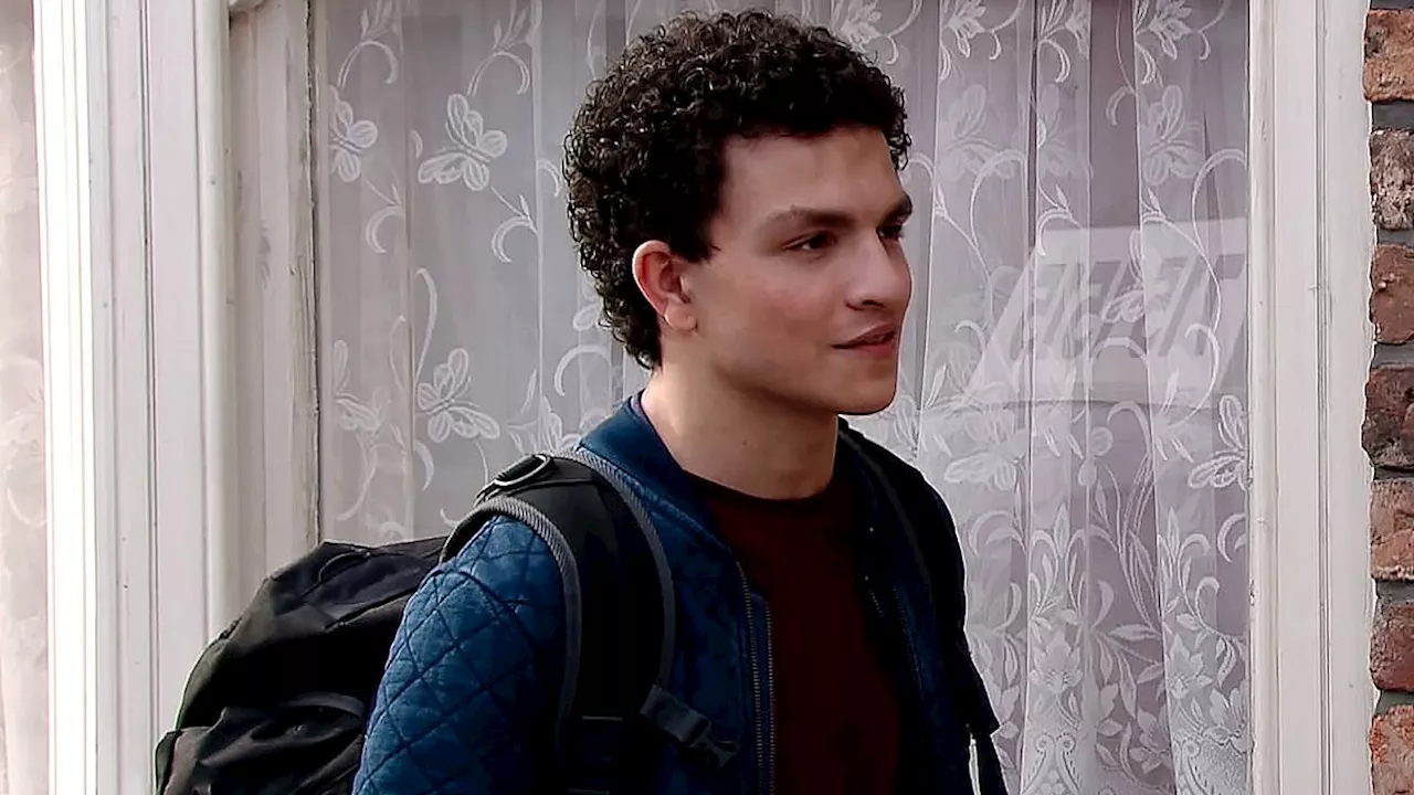 Coronation Street star Alex Bain is set to leave the ITV soap after 16 years of playing Simon Barlow...