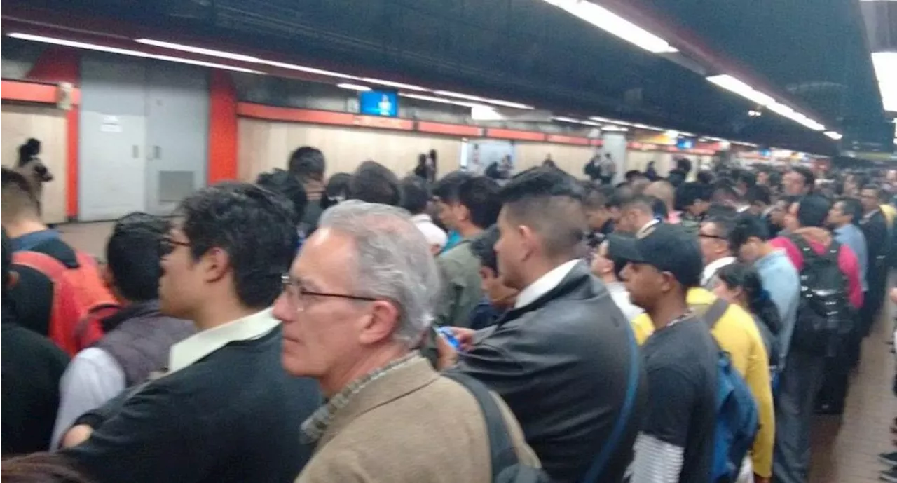 Metro CDMX: Usuarios reportan retrasos de hasta 20 minutos en Línea 7