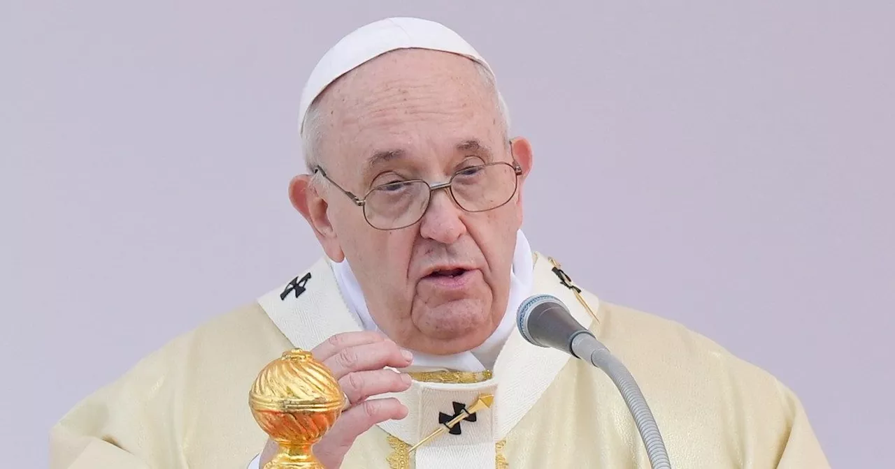 “Troppa frociaggine”, Papa Francesco si scusa: “Non volevo offendere e usare termini omofobi