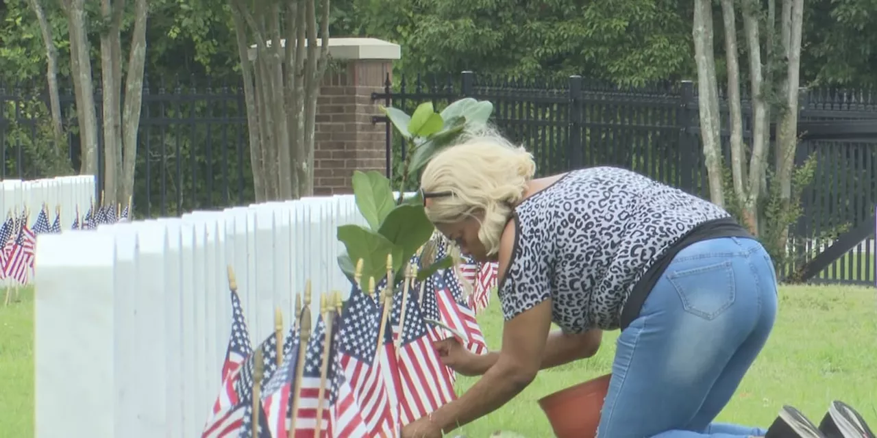 Dozens attend Memorial Day ceremony at Alabama State Veterans Cemetery at Spanish Fort