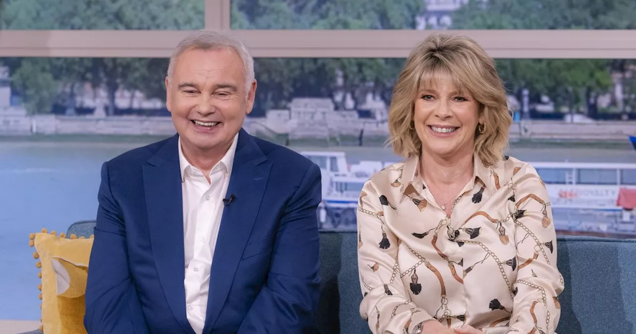 Eamonn Holmes' snap sparks fury as fans rush to his and Ruth Langsford's defence