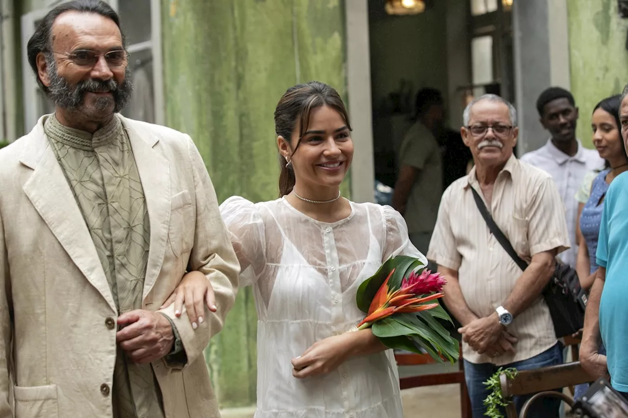 Em ‘Renascer’, Mariana fica bêbada e arruma confusão na festa de casamento de Sandra e João Pedro