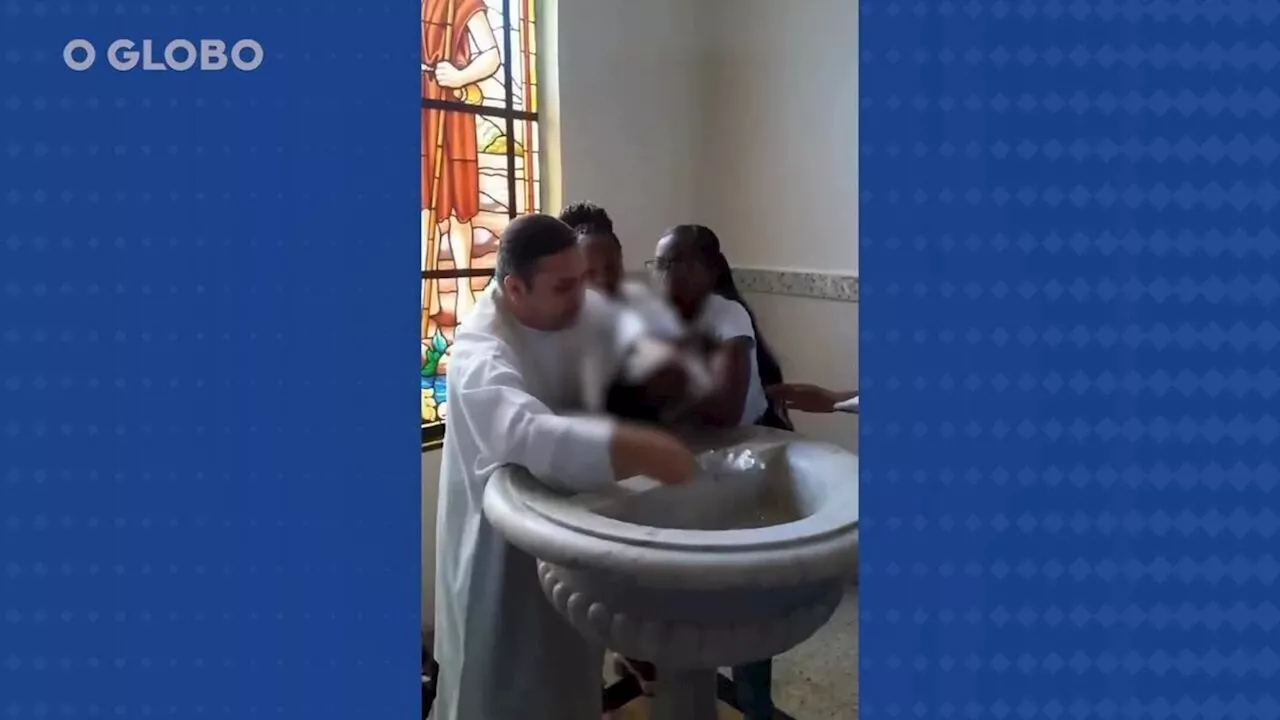 Família presta queixa contra padre que deu puxão em bebê durante batizado, na Região Serrana; vídeo