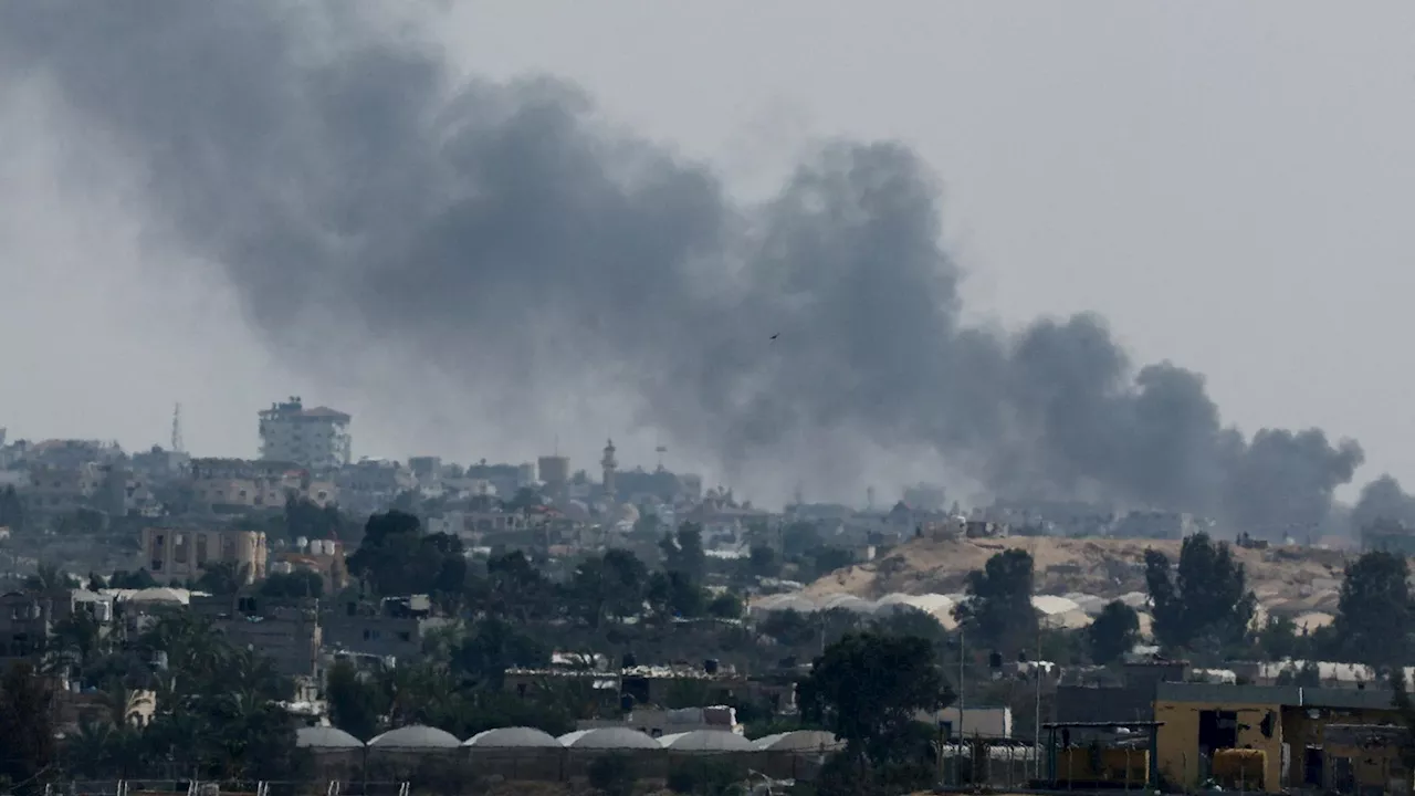 Guerra in Medio Oriente, i tank di Israele nel centro di Rafah. Hamas denuncia 21 morti, l’Idf smentisce