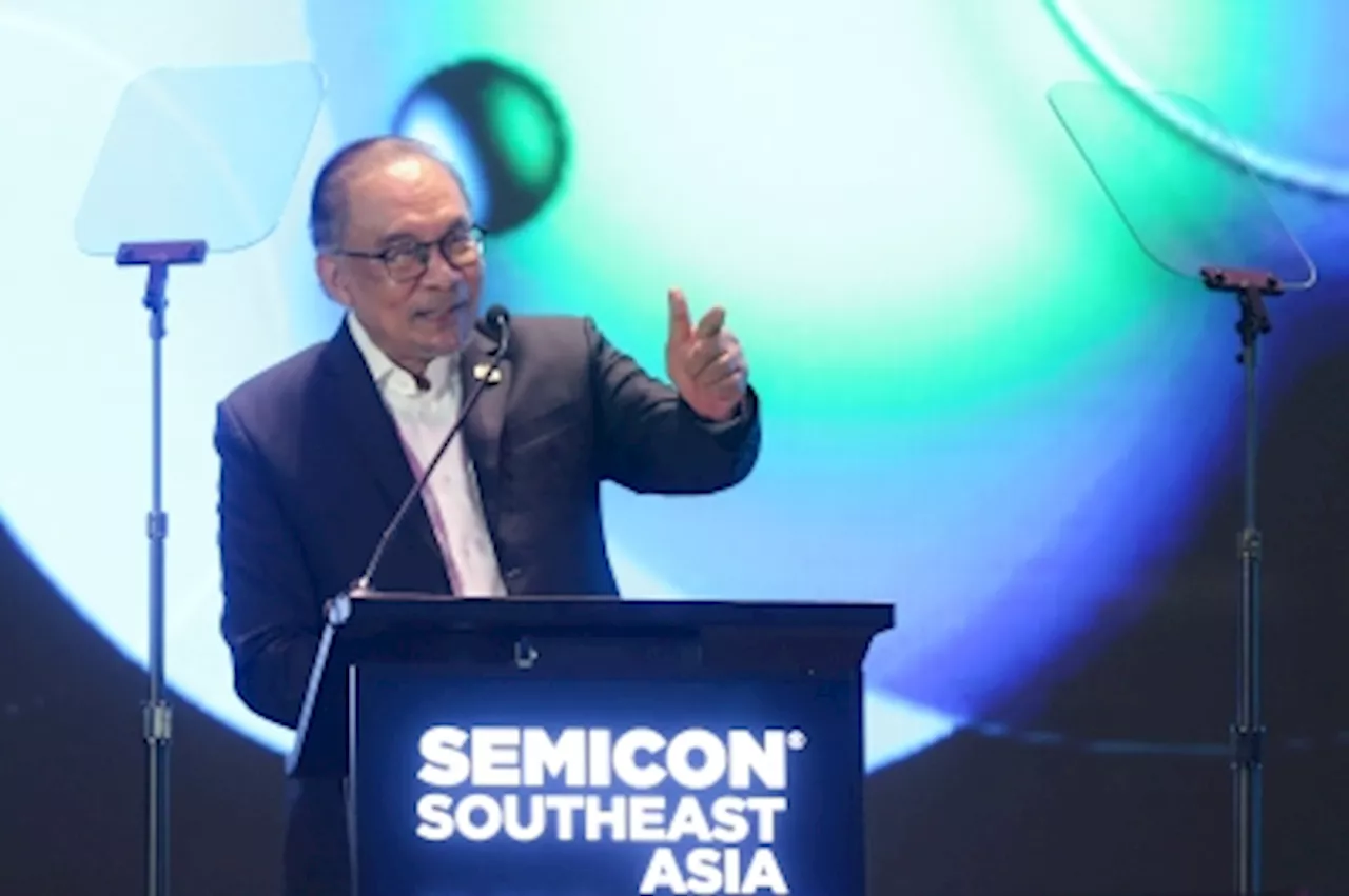 PM Anwar unveils RM500b investment goal in National Semiconductor Strategy’s first phase