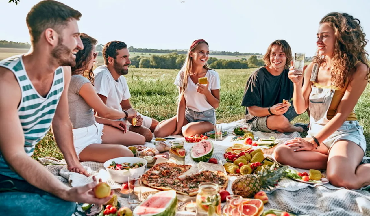 Dieta: gustare un picnic all’aperto e rimanere in forma si può, ecco come