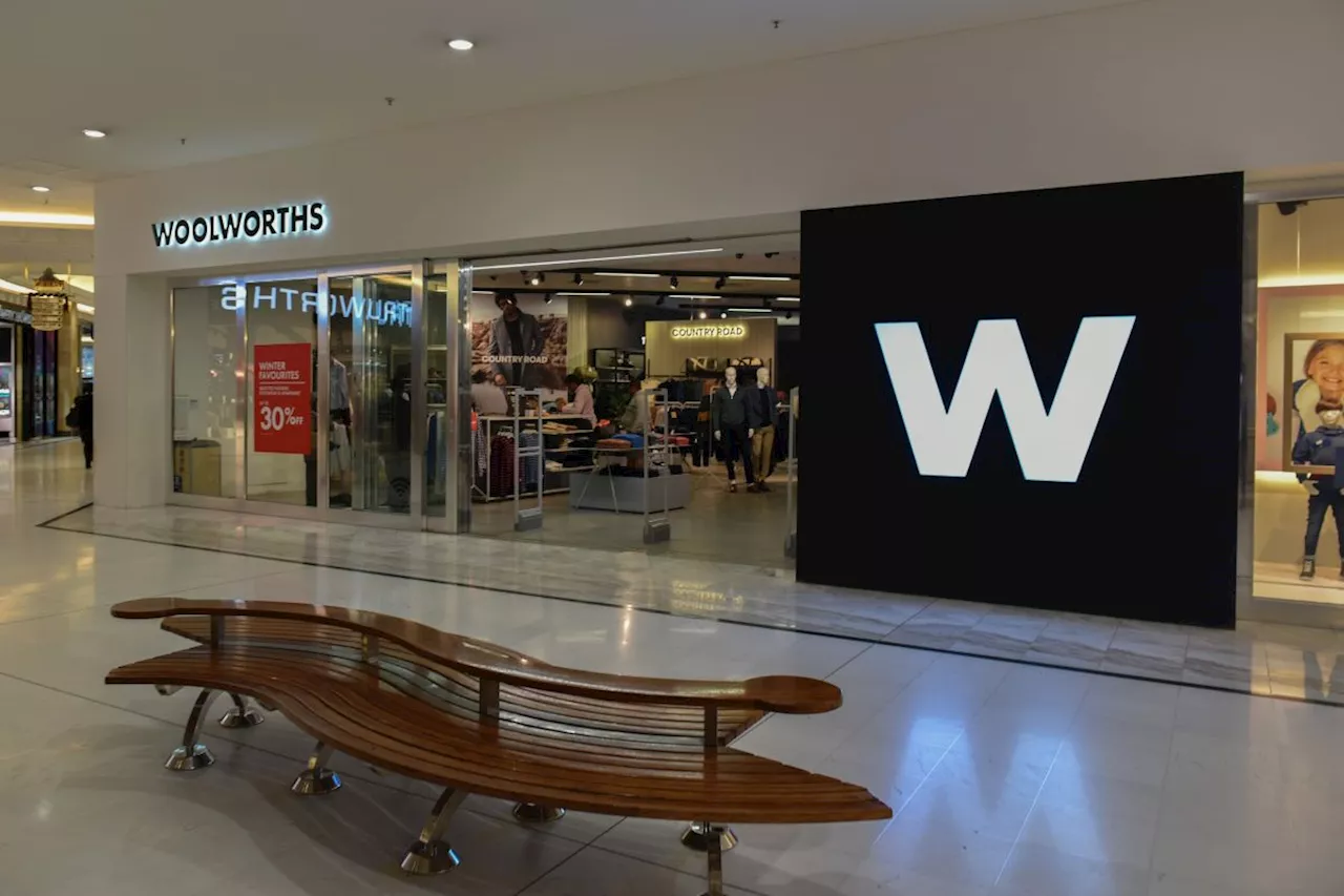 Woolworths has cheaper iPhones than iStore and Digicape