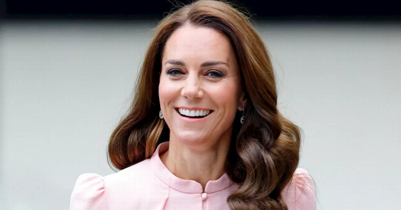 'Tens of thousands' of Kate Middleton cards have flooded Royal post office