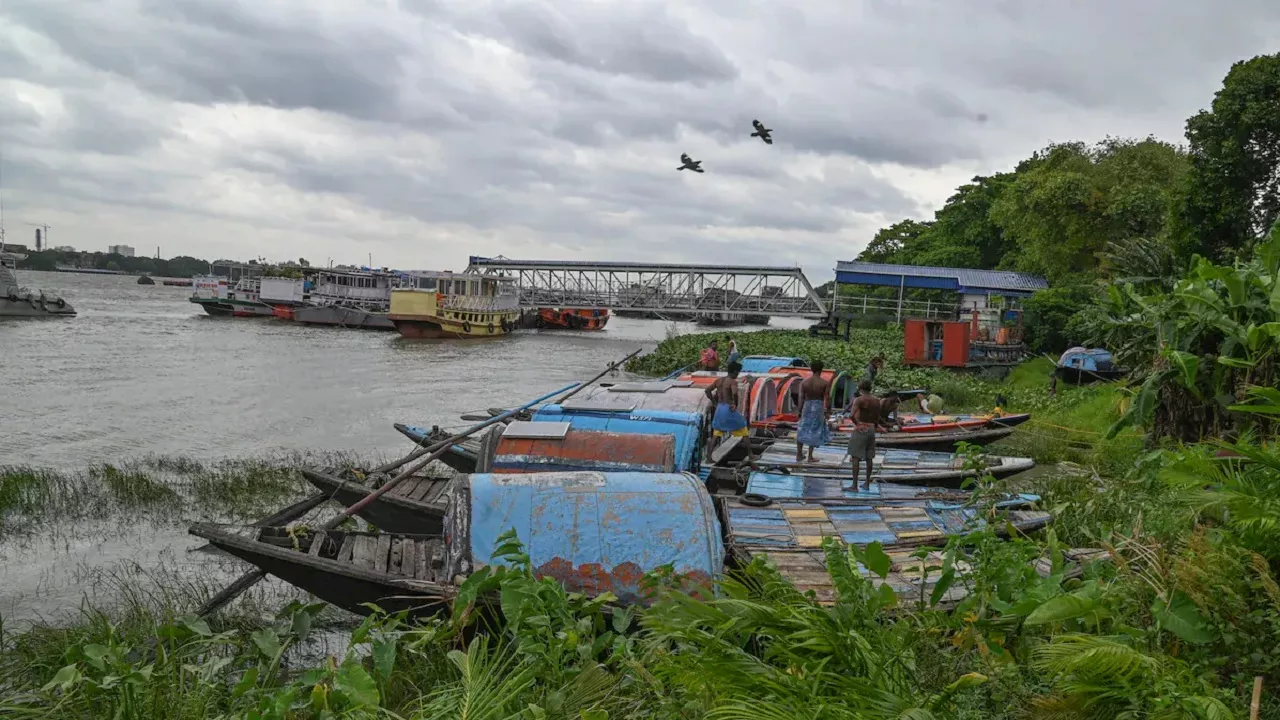 Cyclone Remal updates: चक्रवात 'रेमल' से भारत और बांग्लादेश में 16 की मौत, बंगाल में बिजली कटौती