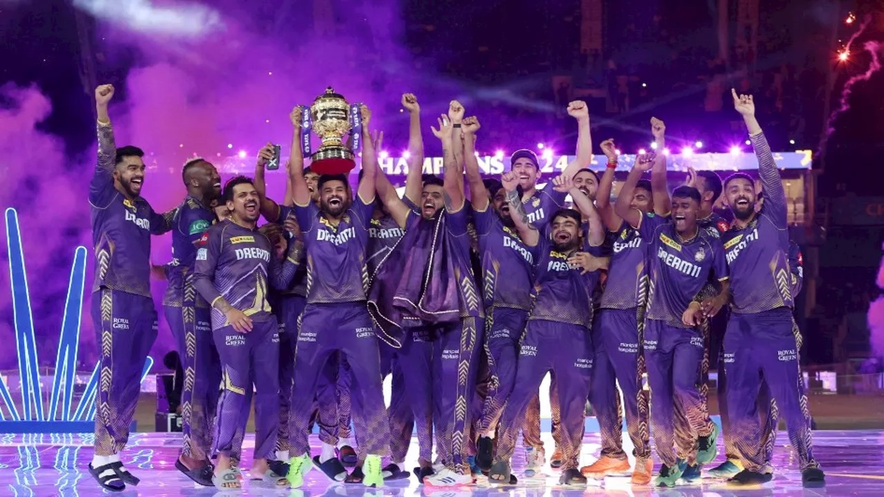 IPL 2024 : 90 मिनट देरी से क्यों शुरु हुई थी आईपीएल 2024 की प्रेजेंटेशन सेरेमनी? यह थी बड़ी वजह