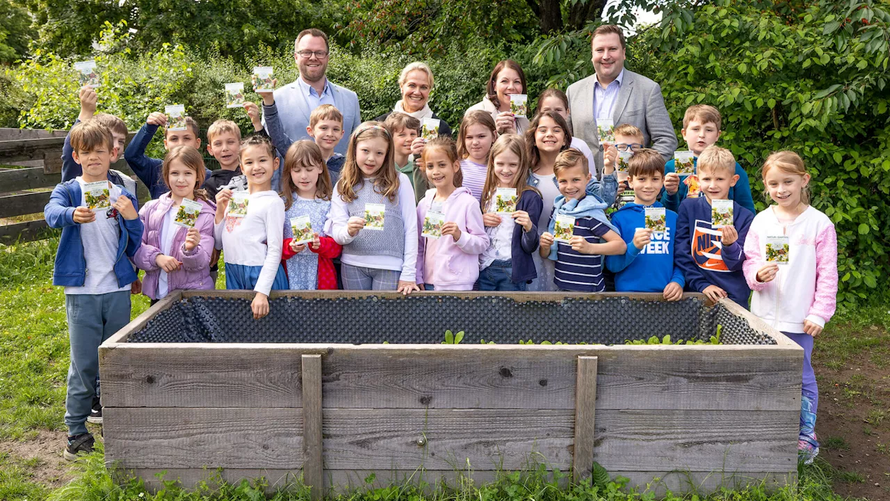 Aktion 'Ein Mosaikstein für Biodiversität' in Wiener Neustadt