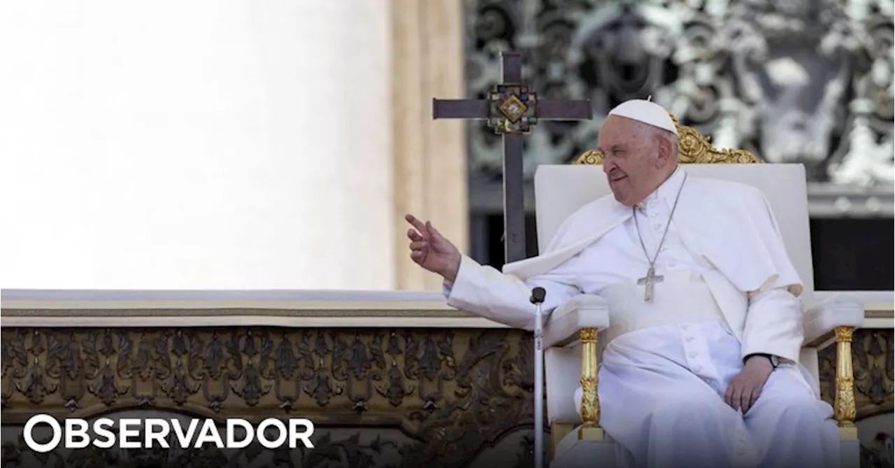 Papa Francisco apresenta pedido de desculpas por se ter exprimido 'em termos homofóbicos'