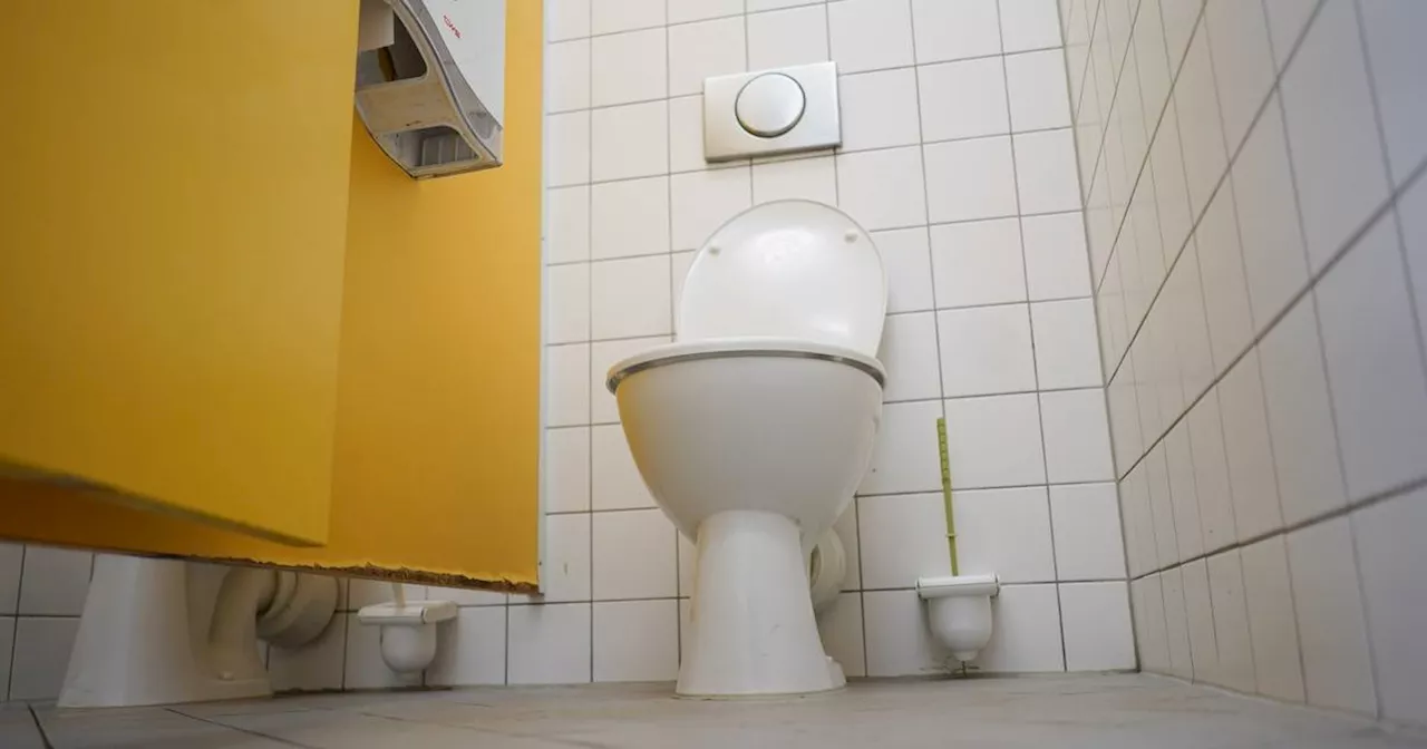 Düsseldorf streitet über dreckige Schultoiletten​