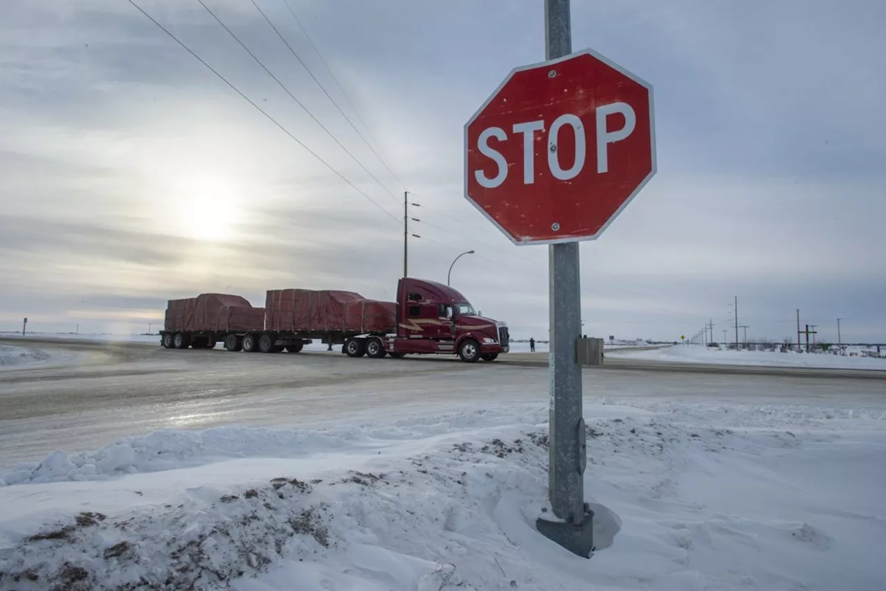 Humboldt Broncos families fight to keep Saskatchewan government named in lawsuit