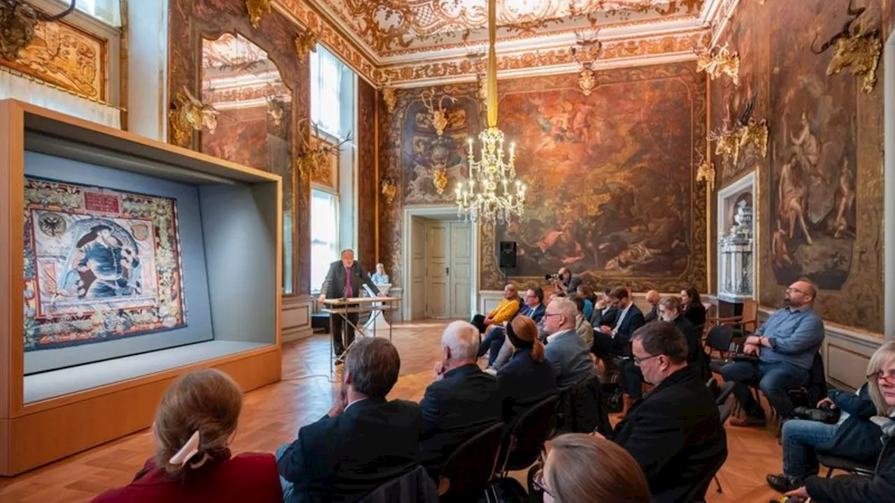 Museum: Kostbarer Wandteppich wieder in Schloss Moritzburg