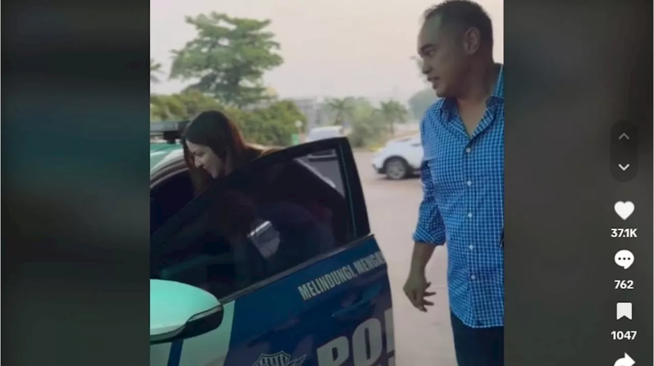 7 Peristiwa Viral Nia Ramadhani, Paling Baru Nebeng Mobil Polisi!