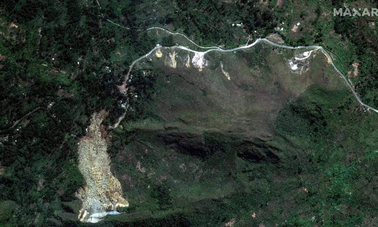 At least 2,000 feared dead in Papua New Guinea landslide