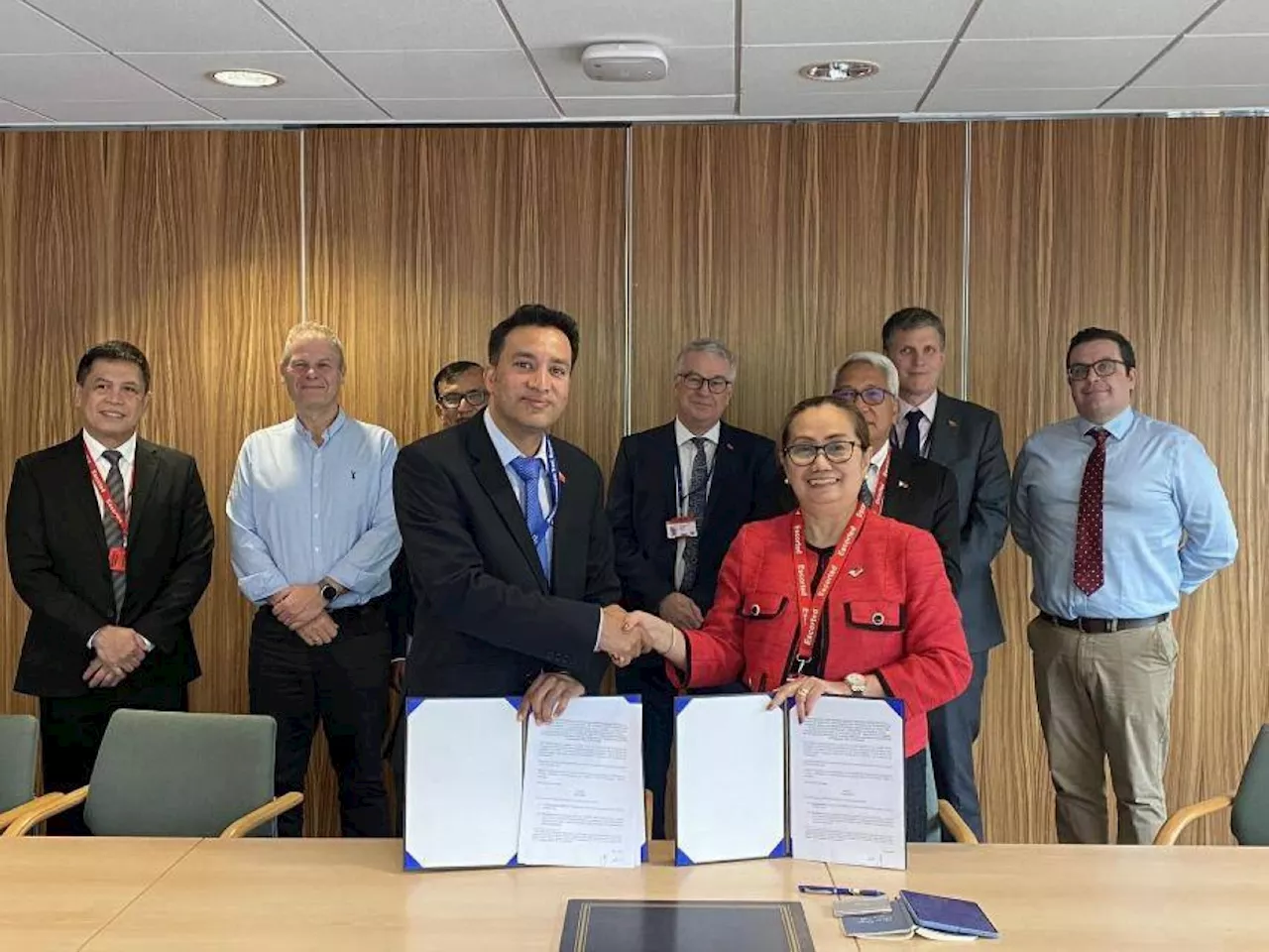 PH, UK sign MoU for seafarers' certificate