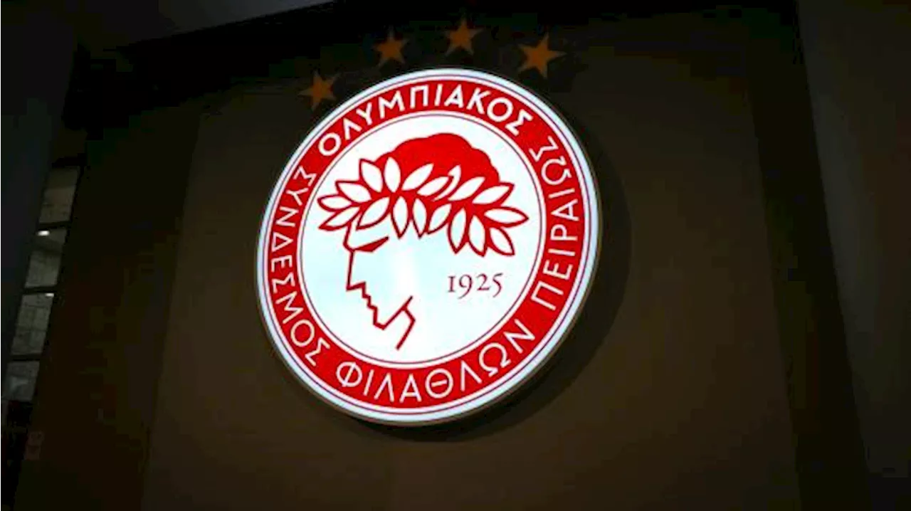 Olympiacos, in conferenza stampa con Mendilibar anche il portiere Tzolakis