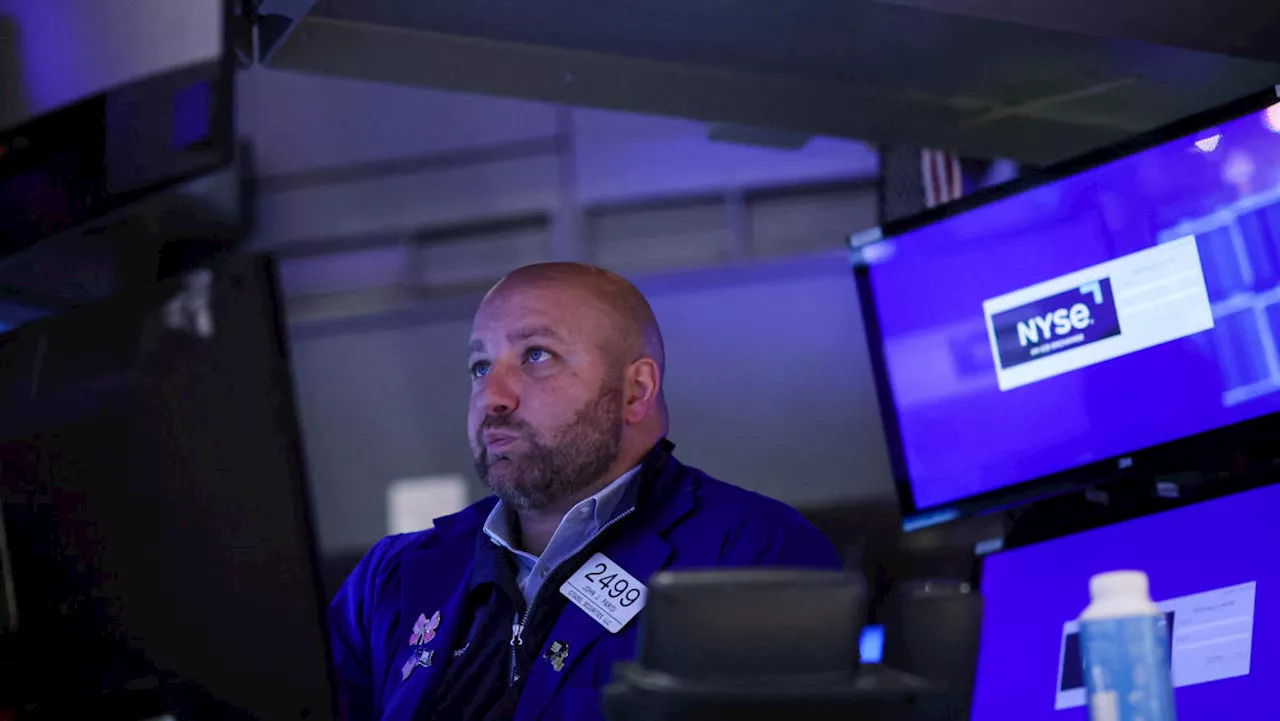 Stocks mixed ahead of Friday's PCE, Dow opens below 39,000