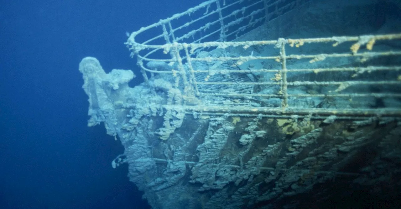 Billionaire building $30 million submersible to travel to Titanic wreck site