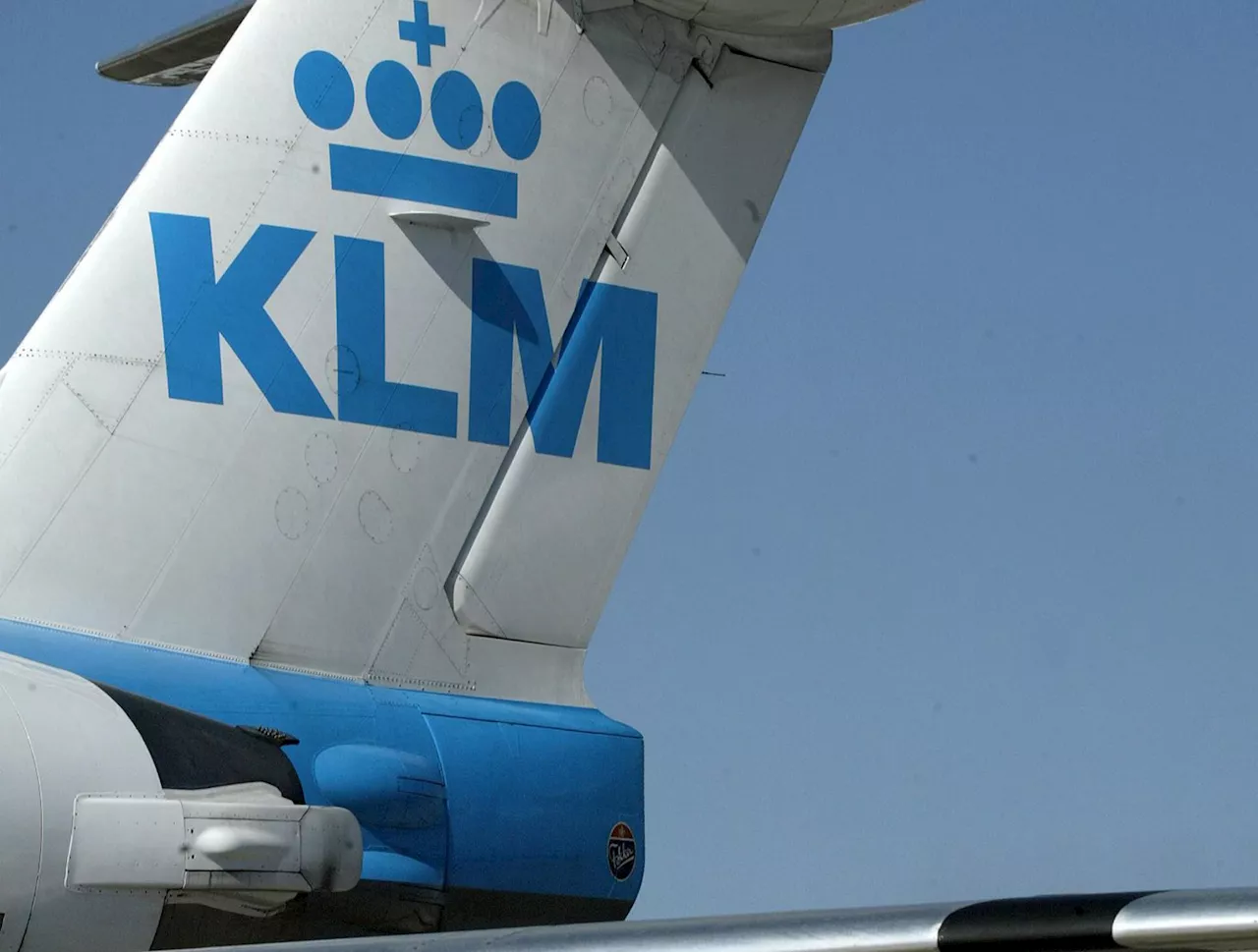 Riusucchiato dal motore di un aereo Klm, muore sulla pista dell'aeroporto