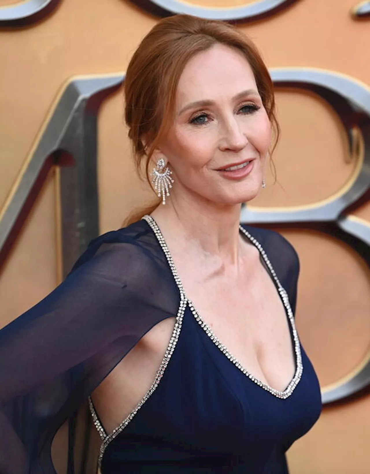 JK Rowling: 'Dovevo esprimere prima le mie opinioni sui trans'