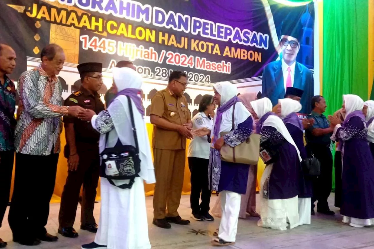 Pemkot Ambon lepas keberangkatan 322 calon haji