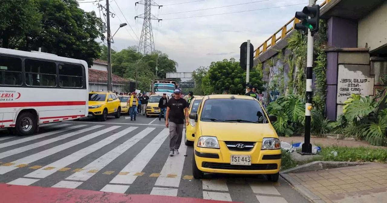 Este miércoles habrá concentración de taxistas en el Valle de Aburrá: estos son los recorridos