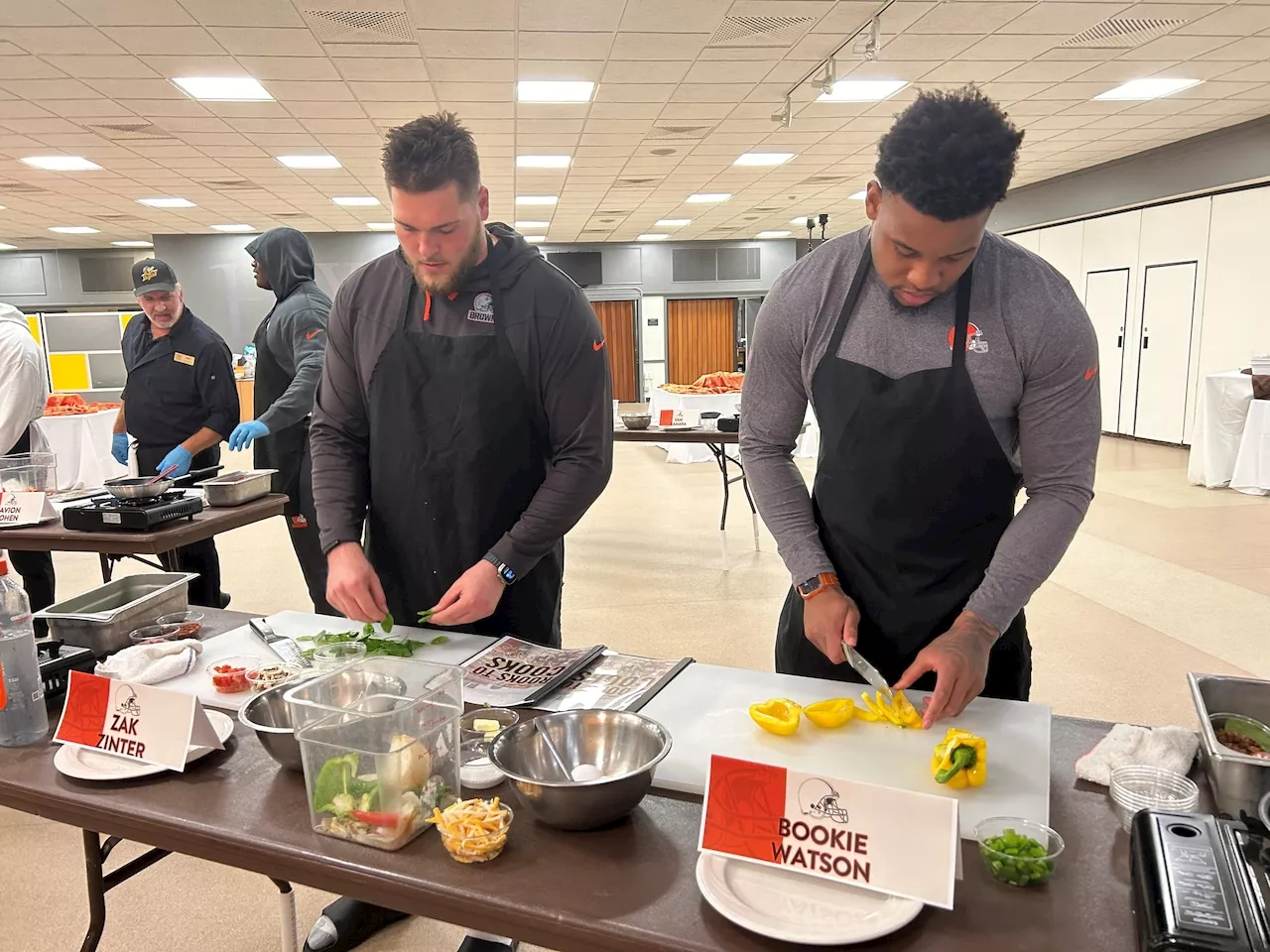 Watch Browns rookies face off in the kitchen with cooking lessons