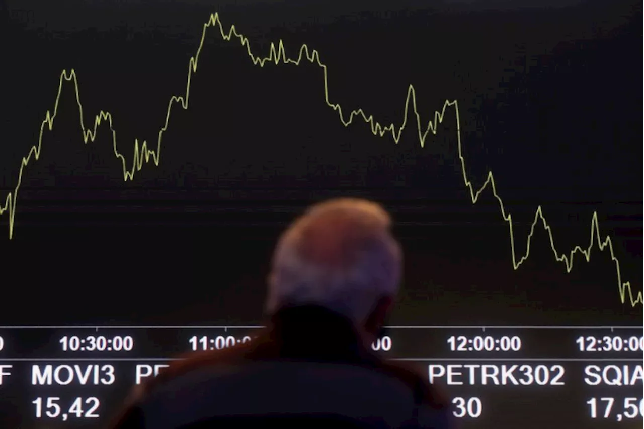 Ibovespa cai em meio a cenário externo desfavorável; dólar sobe