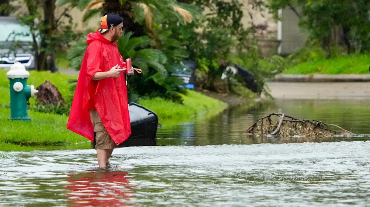 Storm-weary Texas battered again as powerful storm, strong winds kill 1, cause widespread damage