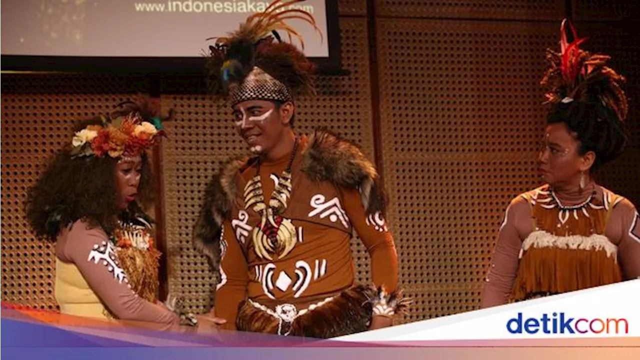 Teater Koma Pentaskan Naskah Terakhir Mendiang Nano Riantiarno