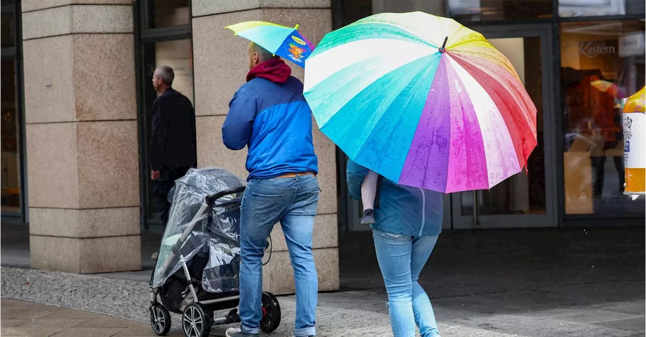 Kräftige Regengüsse in Österreich am langen Wochenende erwartet