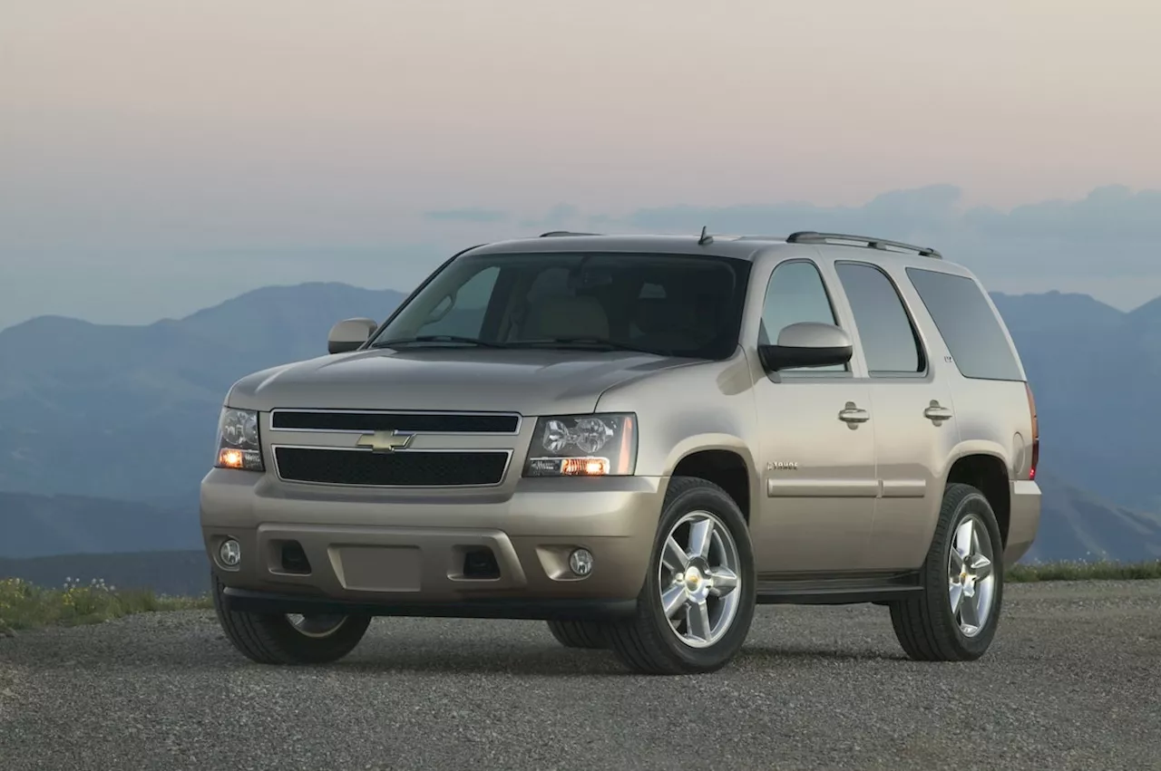 What do I do when the reduced power indicator appears on my Chevrolet Tahoe?