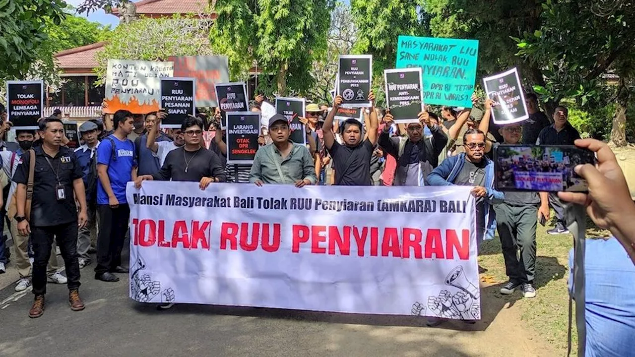 Pembahasan RUU Penyiaran Ditunda, Komunitas Pers Tetap Harus Siaga