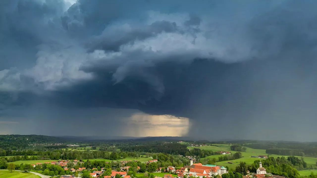 Meteorologen warnen: Jetzt kommt Sintflut-Regen!