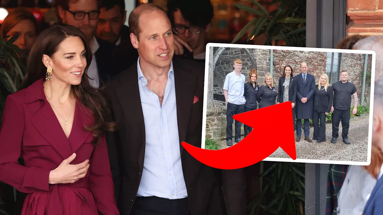 Seltenes Foto! Kate & William posieren mit Angestellten