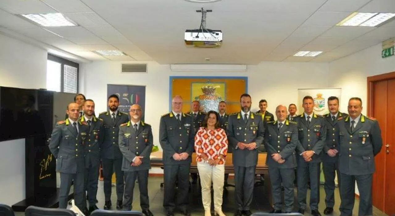 Il prefetto visita il comando provinciale della Guardia di finanza di Rieti