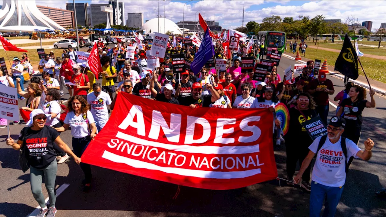 Greve dos professores: Justiça derruba acordo entre governo federal e um dos sindicatos