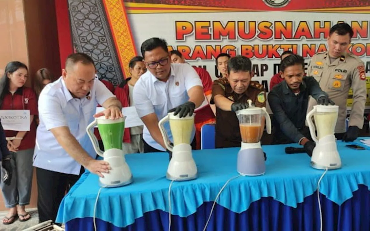 Polda Sumsel Memusnahkan 1 Kg Sabu-Sabu dan Ribuan Butir Ekstasi