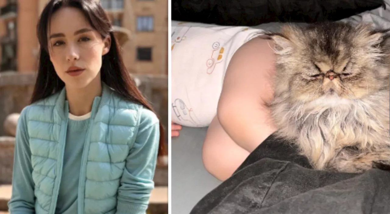 Aurora Ramazzotti, la tenera foto del gatto Saba che dorme su Cesare: «Sto già piangendo»