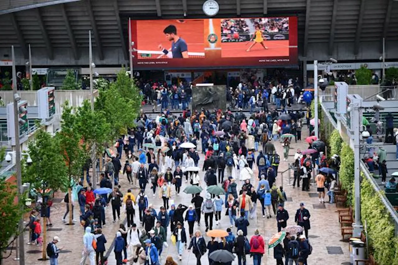 Tous les matches programmés sur le Simonne-Mathieu et les courts annexes de Roland-Garros reportés